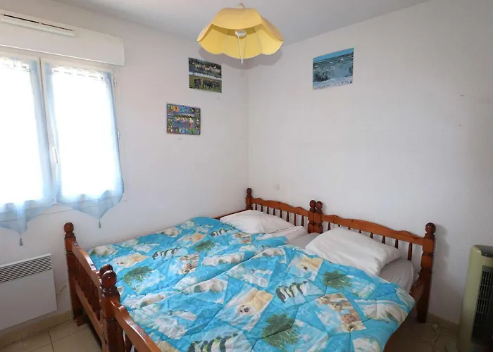 3 Pieces Avec Terrasse, Parking Prive Et Clim Au Grau-du-roi - Fr-1-307-67 *